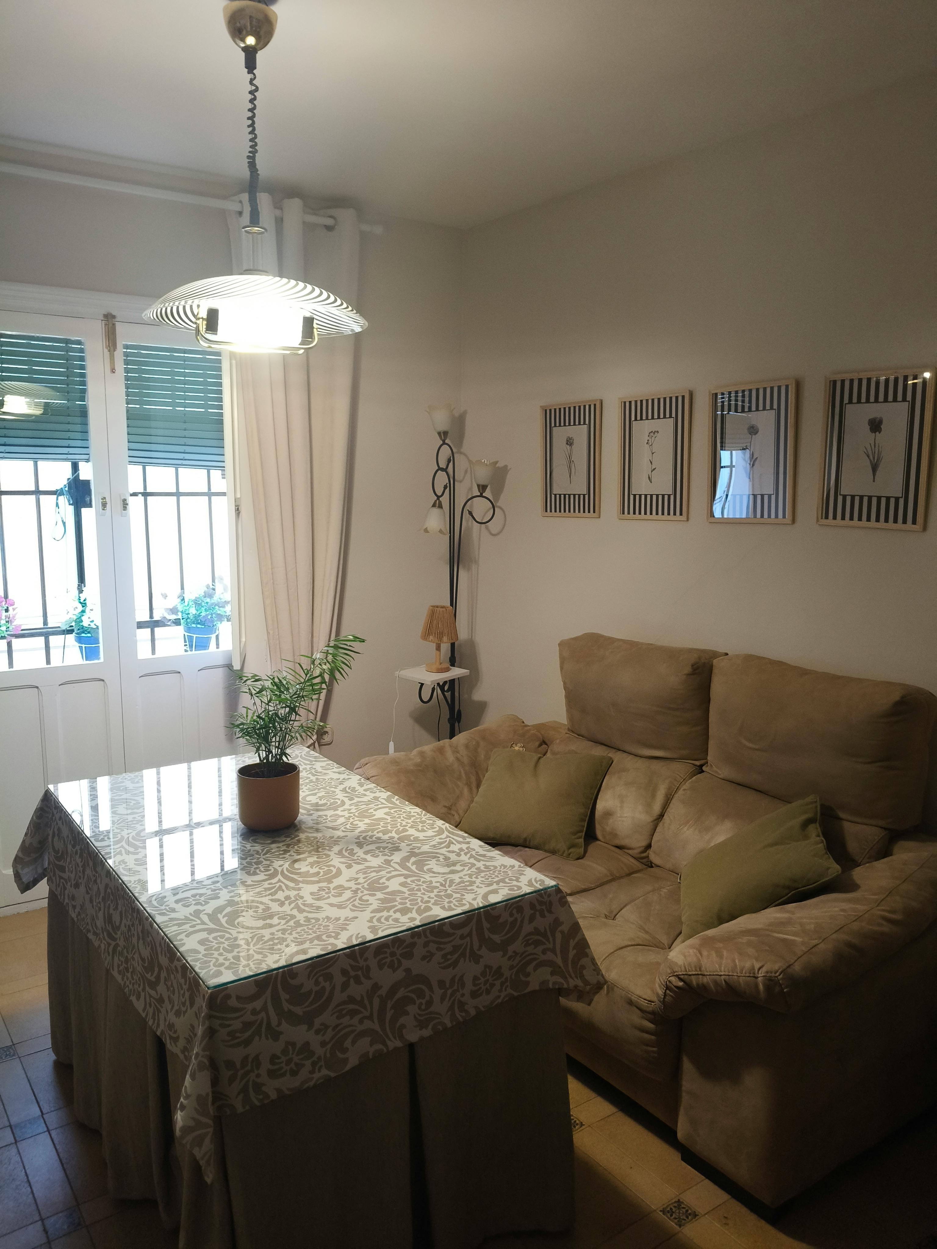 Wohnung zu mieten für 950 € pro Monat in Córdoba, Calle Jesús Nazareno