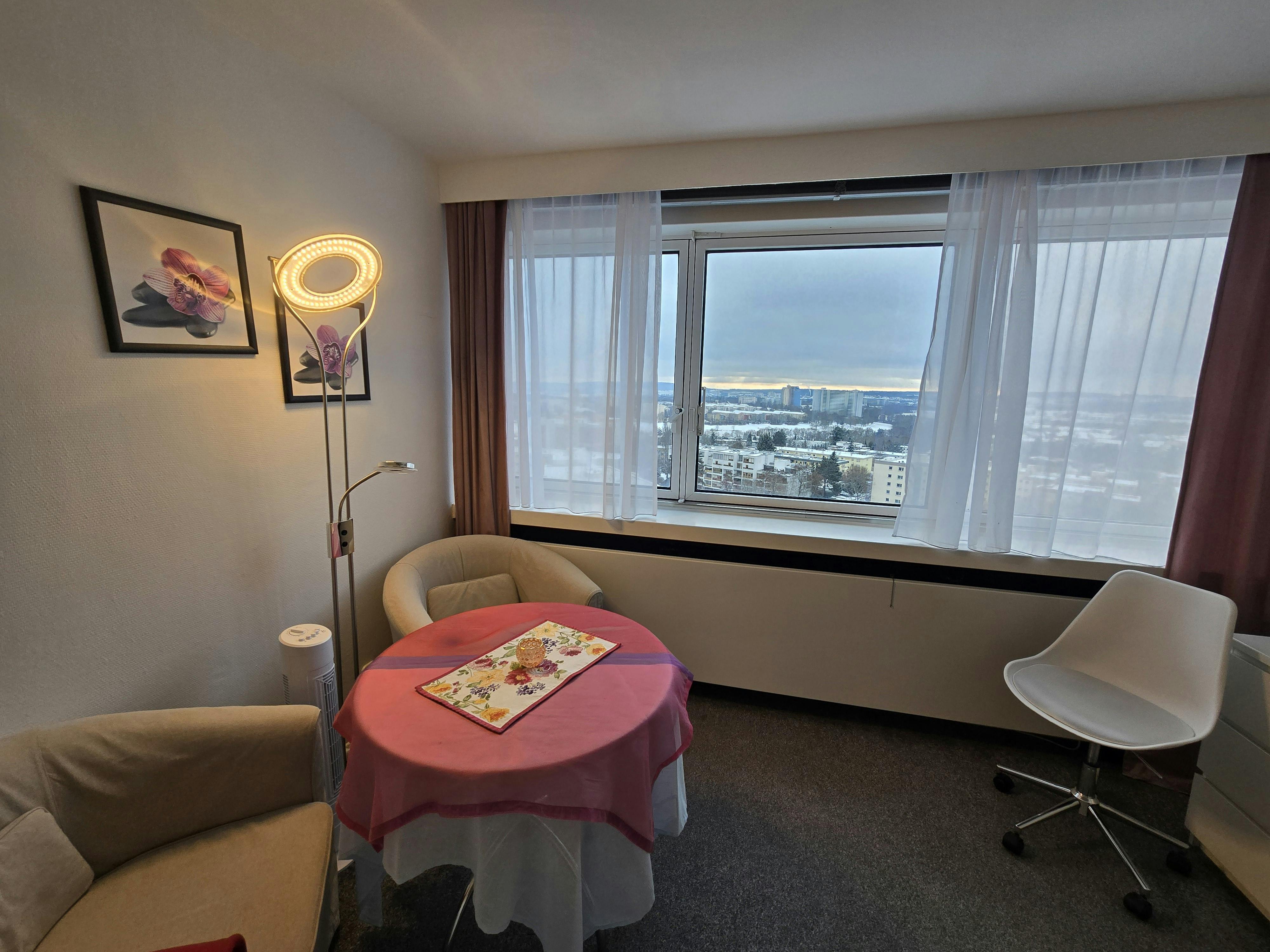 Apartment for rent for €1,500 per month in Stuttgart, Plieninger Straße