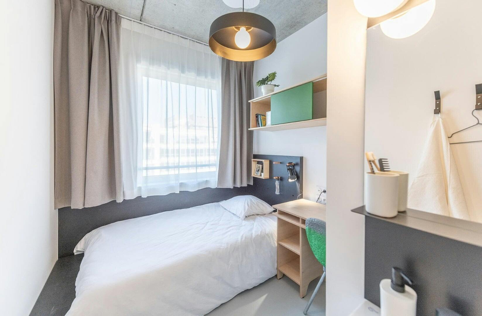Private room in Rue du Centre, Noisy-le-Grand (1722469) room image 1