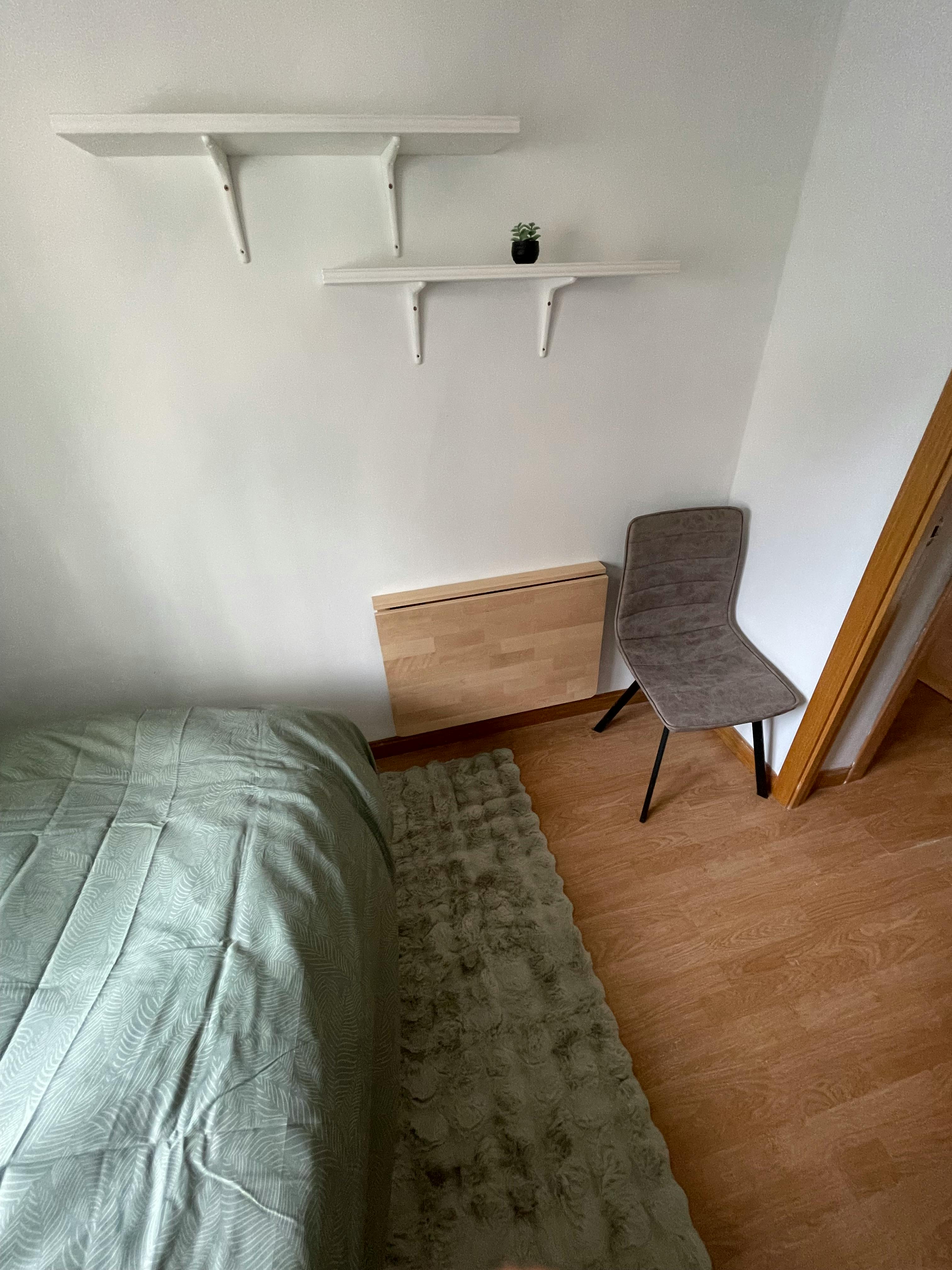 Private room in Calle San Luciano, Madrid (1722472) room image 8