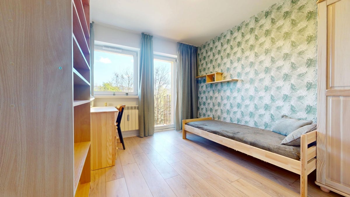 Gorlicka, Warsaw preview