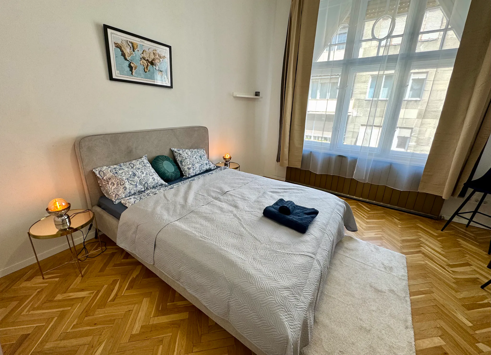 Vas utca, Budapest preview