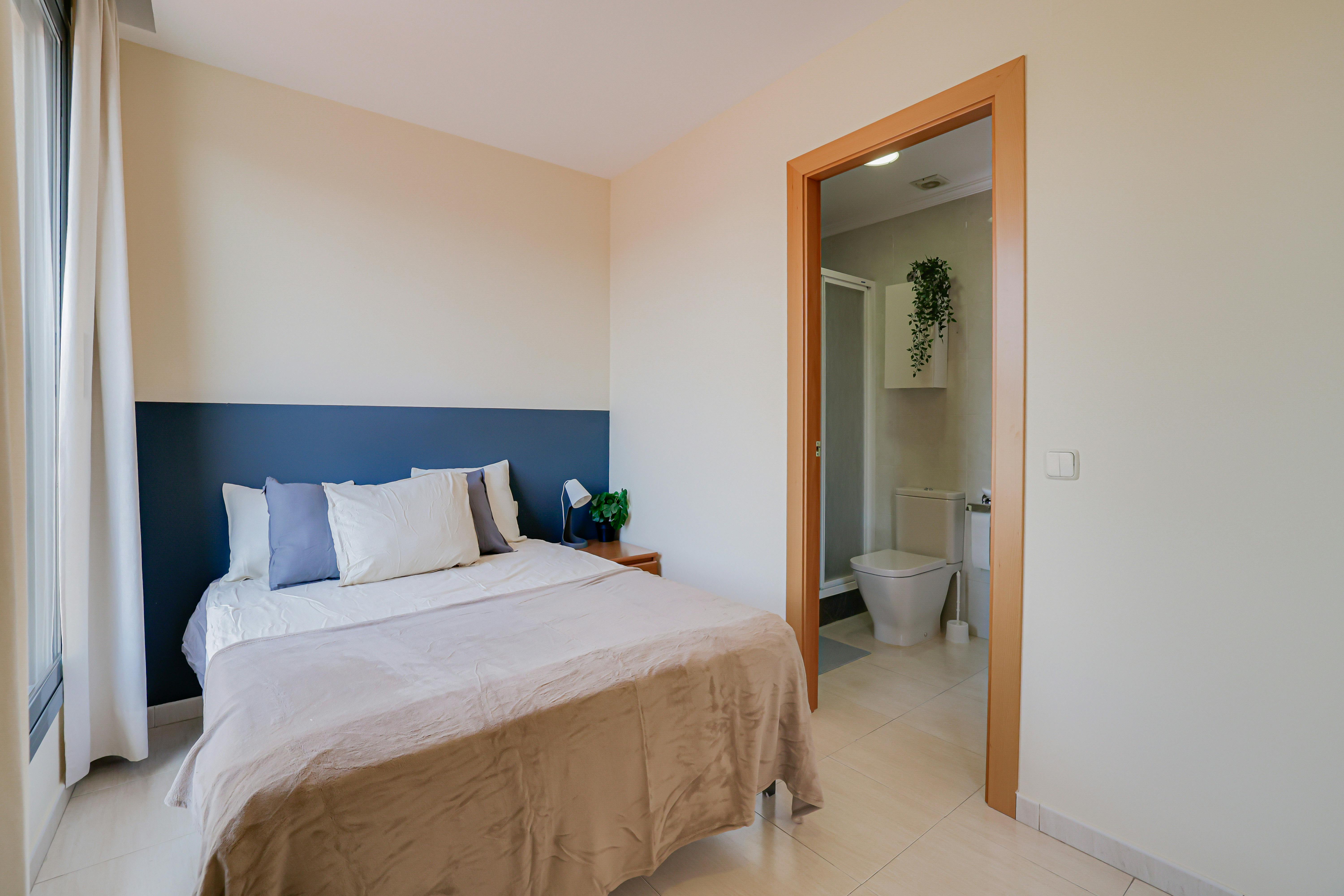 Private room in Carrer de Roger de Llúria, Barcelona (1722497) room image 1