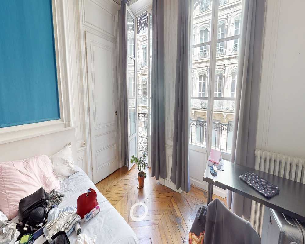 Private room in Rue du Président Édouard Herriot, Lyon (1722504) room image 2