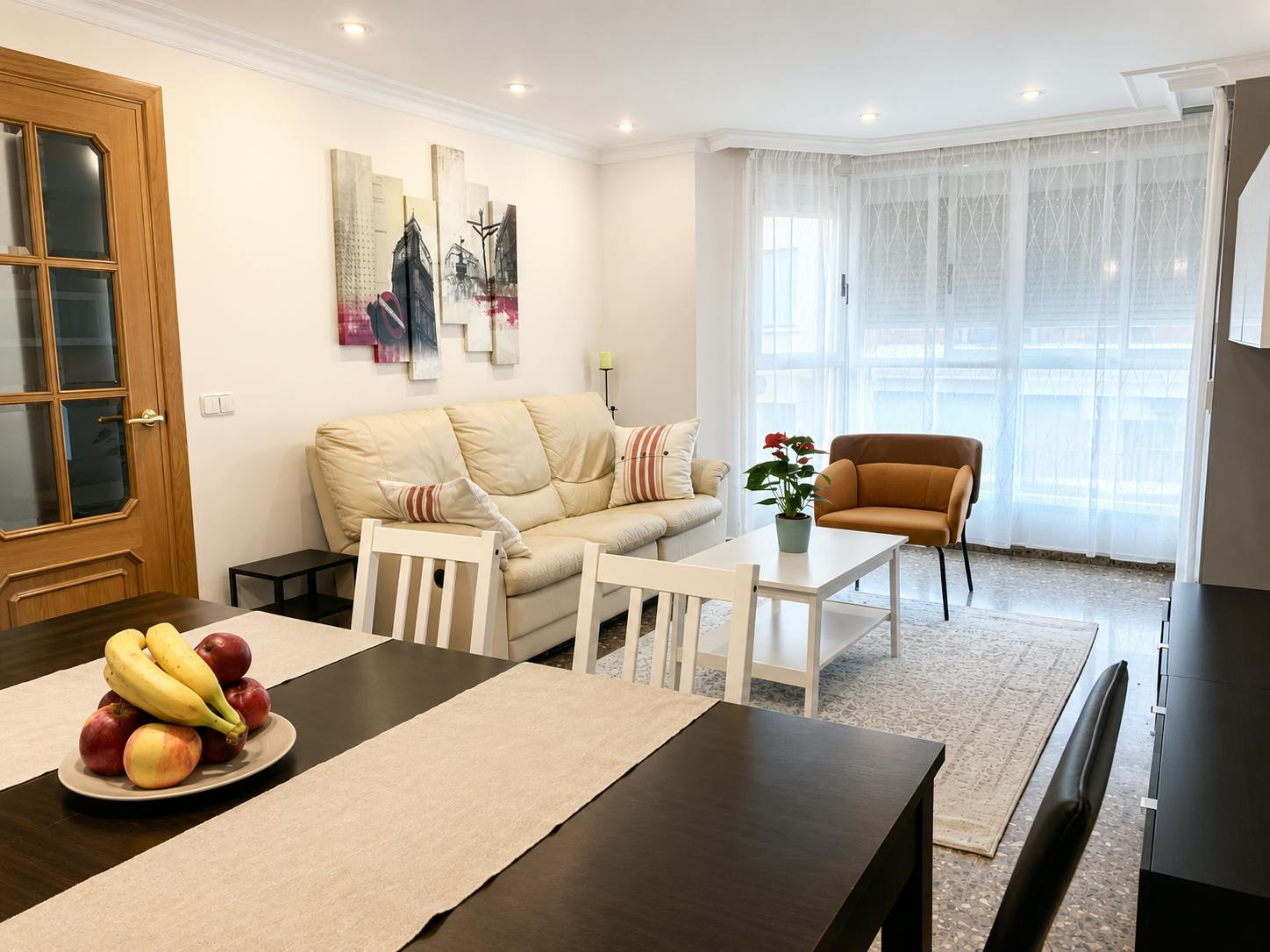 1-Bedroom Apartment in Carrer del Pare Viñas, Valencia (1722578) ROOM 1