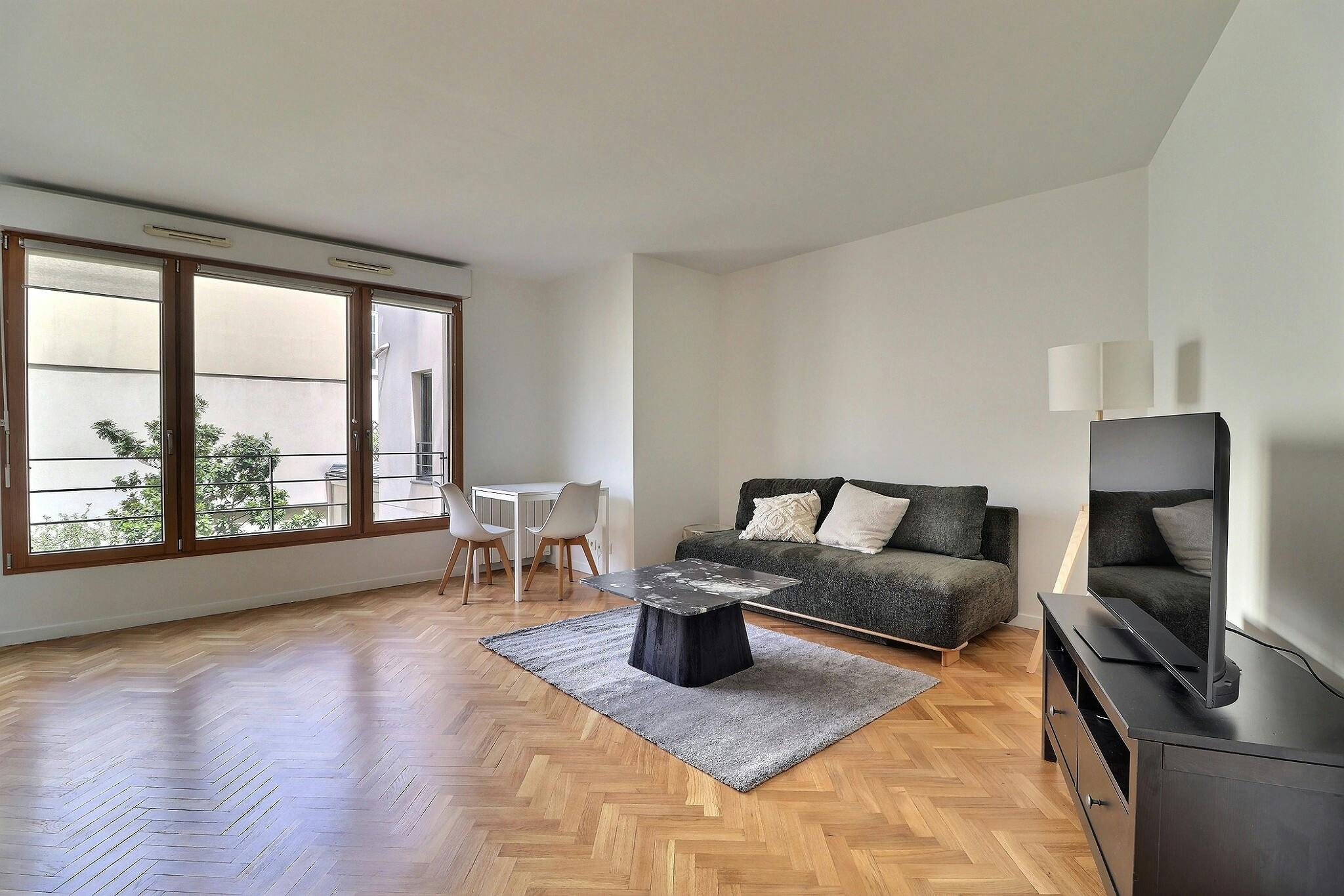 1-Bedroom Apartment in Rue des Vinaigriers, Paris (1722594) ROOM
