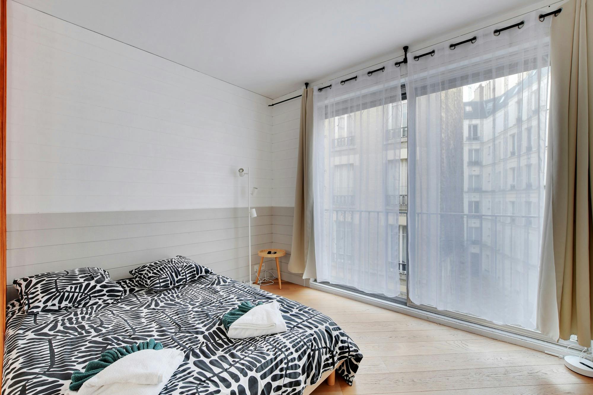 1-Bedroom Apartment in Avenue Victor Hugo, Paris (1722598) ROOM 1
