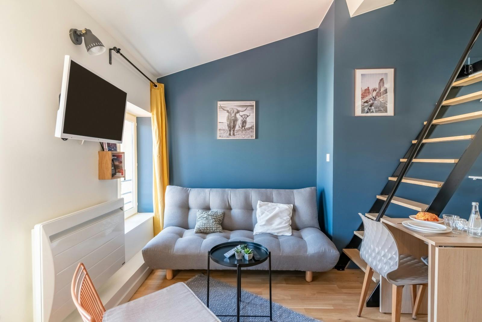 1-Bedroom Apartment in Rue Pierre Dupont, Lyon (1722599) ROOM 2