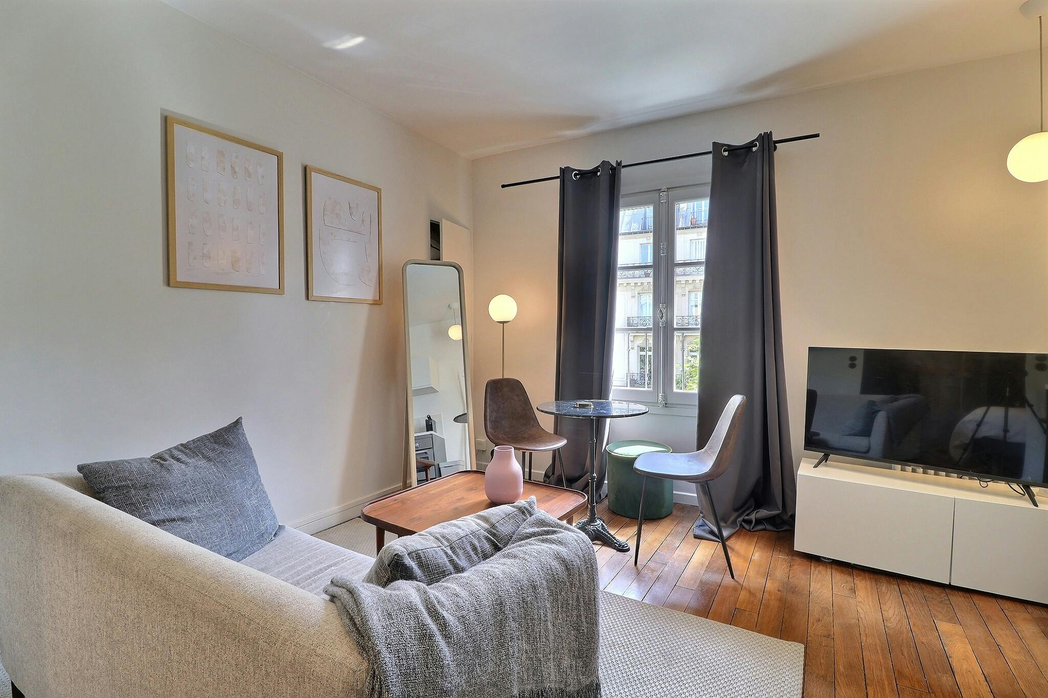 1-Bedroom Apartment in Boulevard Saint-Germain, Paris (1722601) ROOM 3