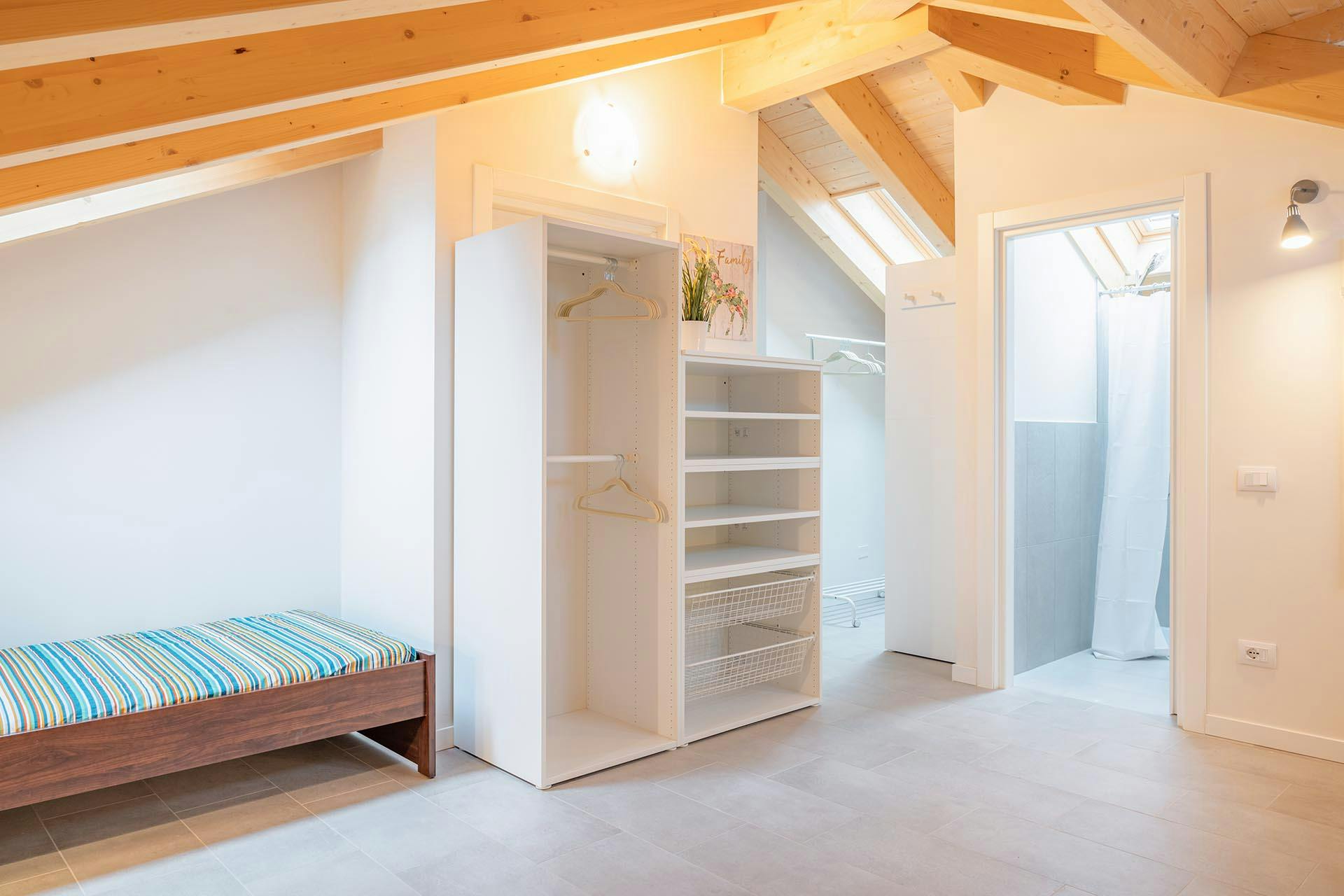 Double room Milan, 1 bed, 18m² — photo 6