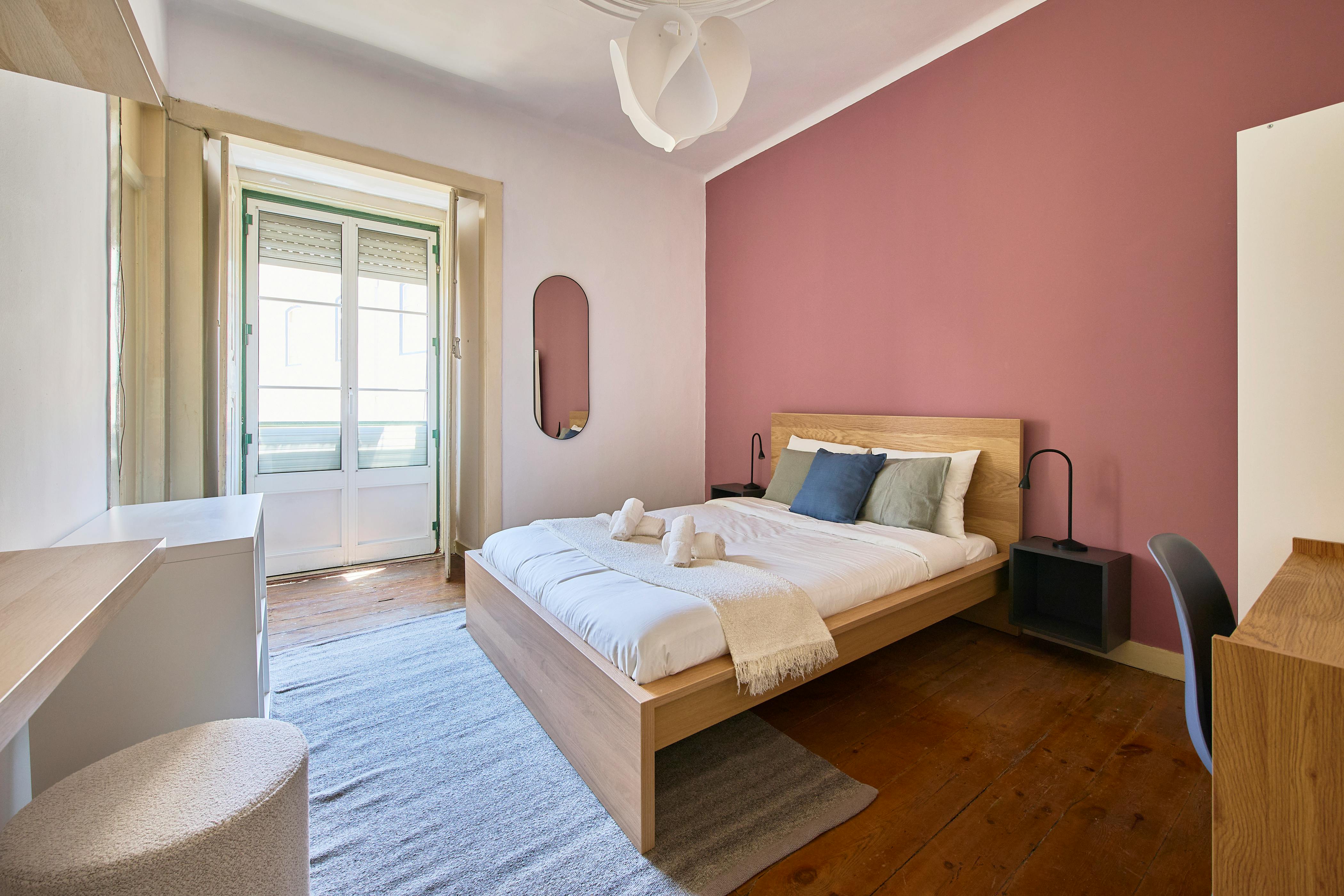 Rua dos Poiais de São Bento, Lisbon preview
