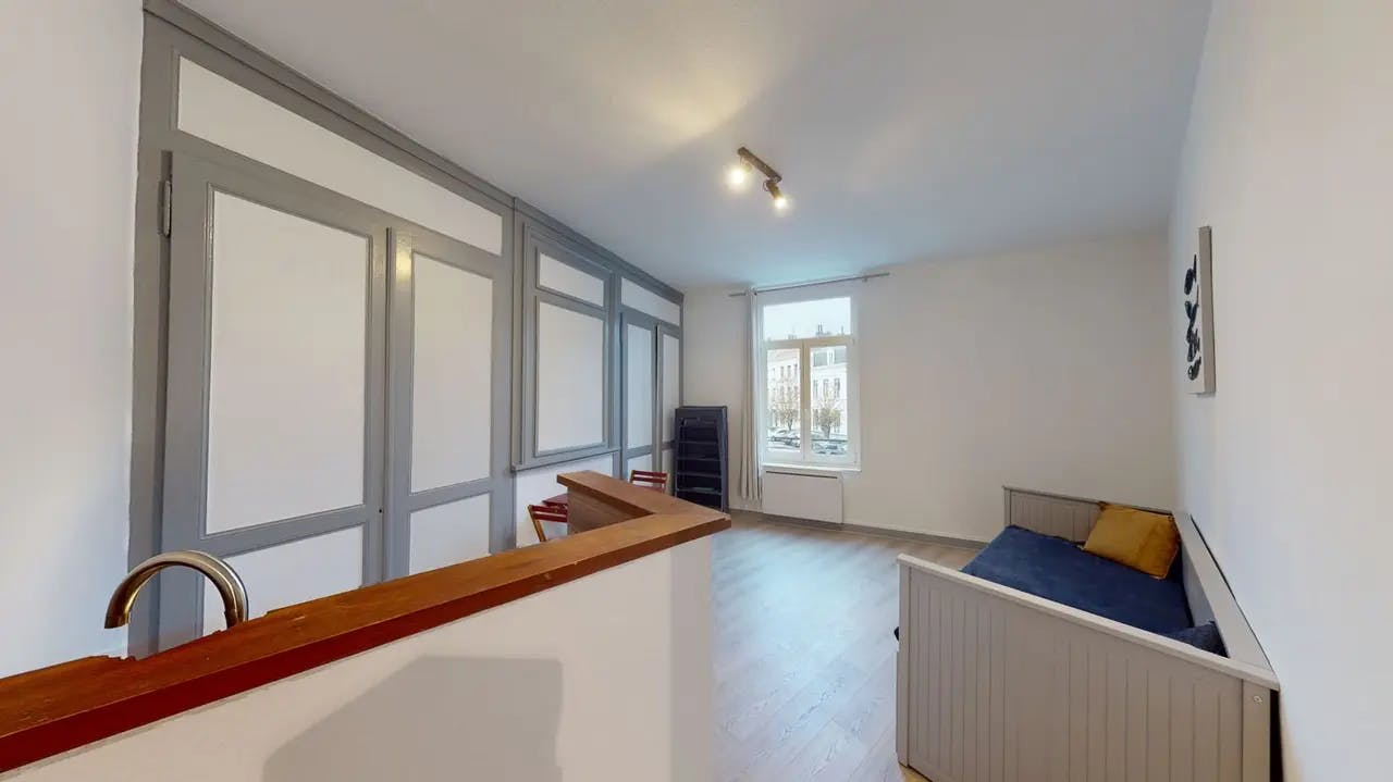 Studio te huur voor € 504 per maand in Lille, Rue Brûle Maison