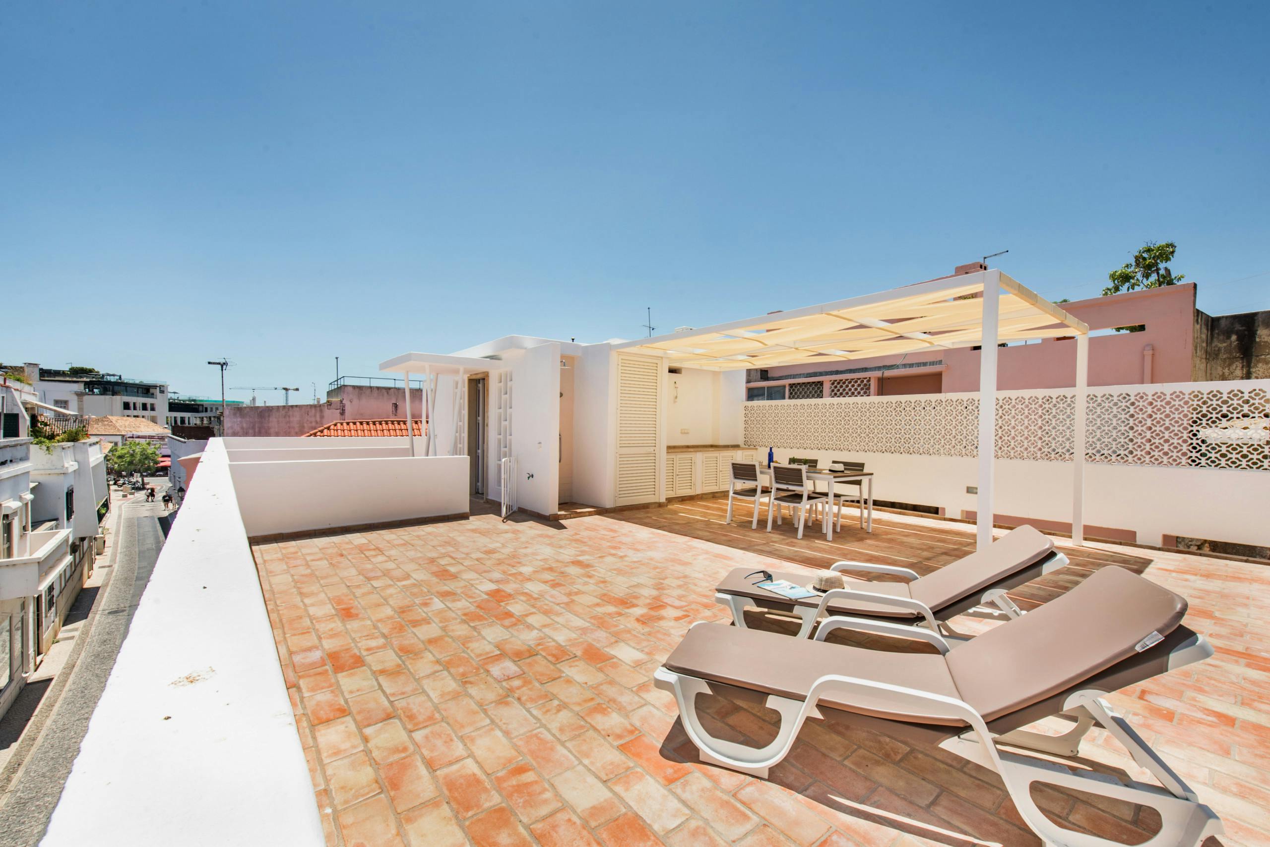 2-Bedroom Apartment in Rua Jose Estevao, Faro (1723005) room image 10