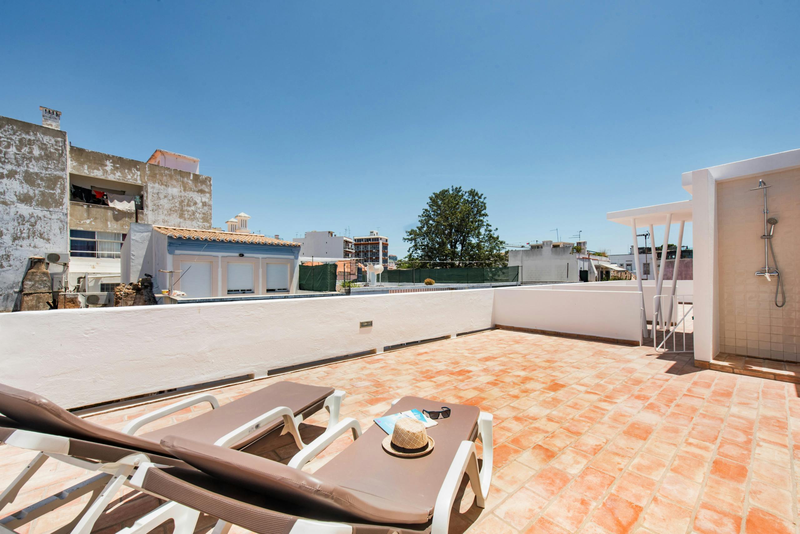 2-Bedroom Apartment in Rua Jose Estevao, Faro (1723005) ROOM 3