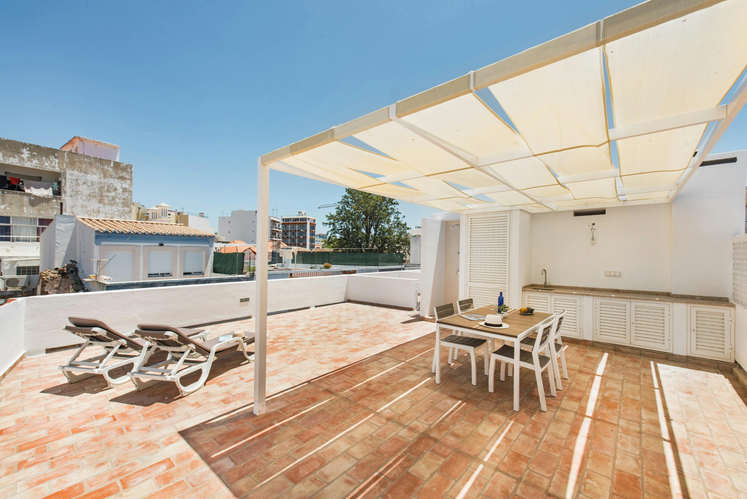 2-Bedroom Apartment in Rua Jose Estevao, Faro (1723005) ROOM 2