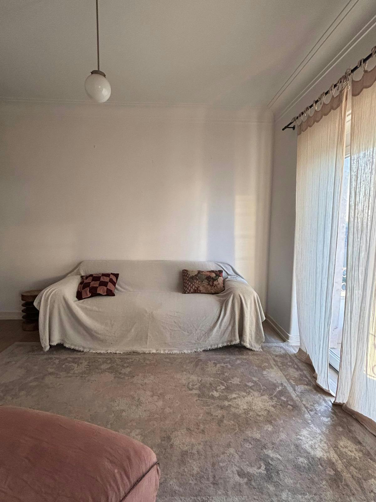 Mieszkanie do wynajęcia za 1600 € miesięcznie w mieście Lisbon, Rua de Campolide