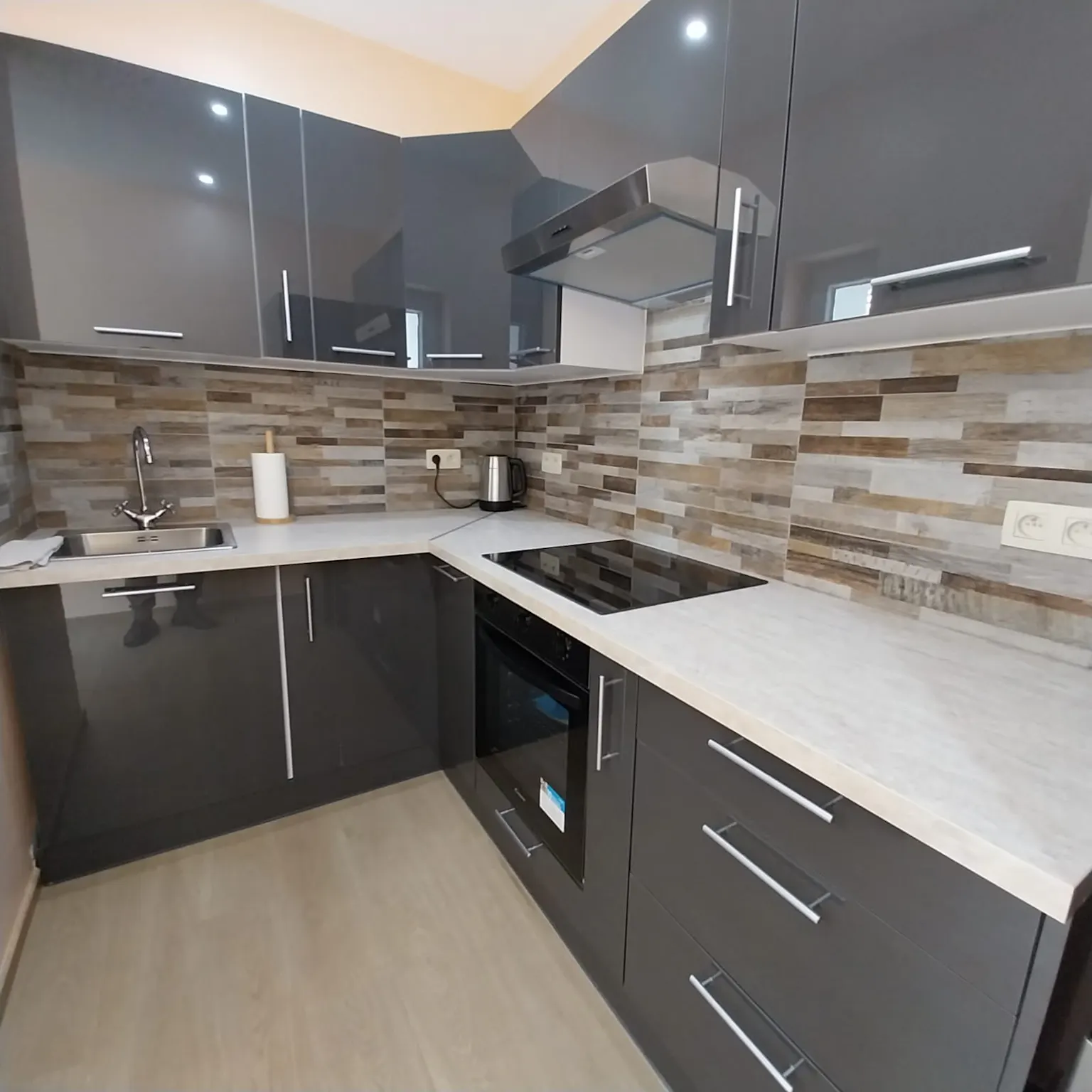 1-Bedroom Apartment in Rue Saint-Quentin, Brussels (1723016) ROOM 2