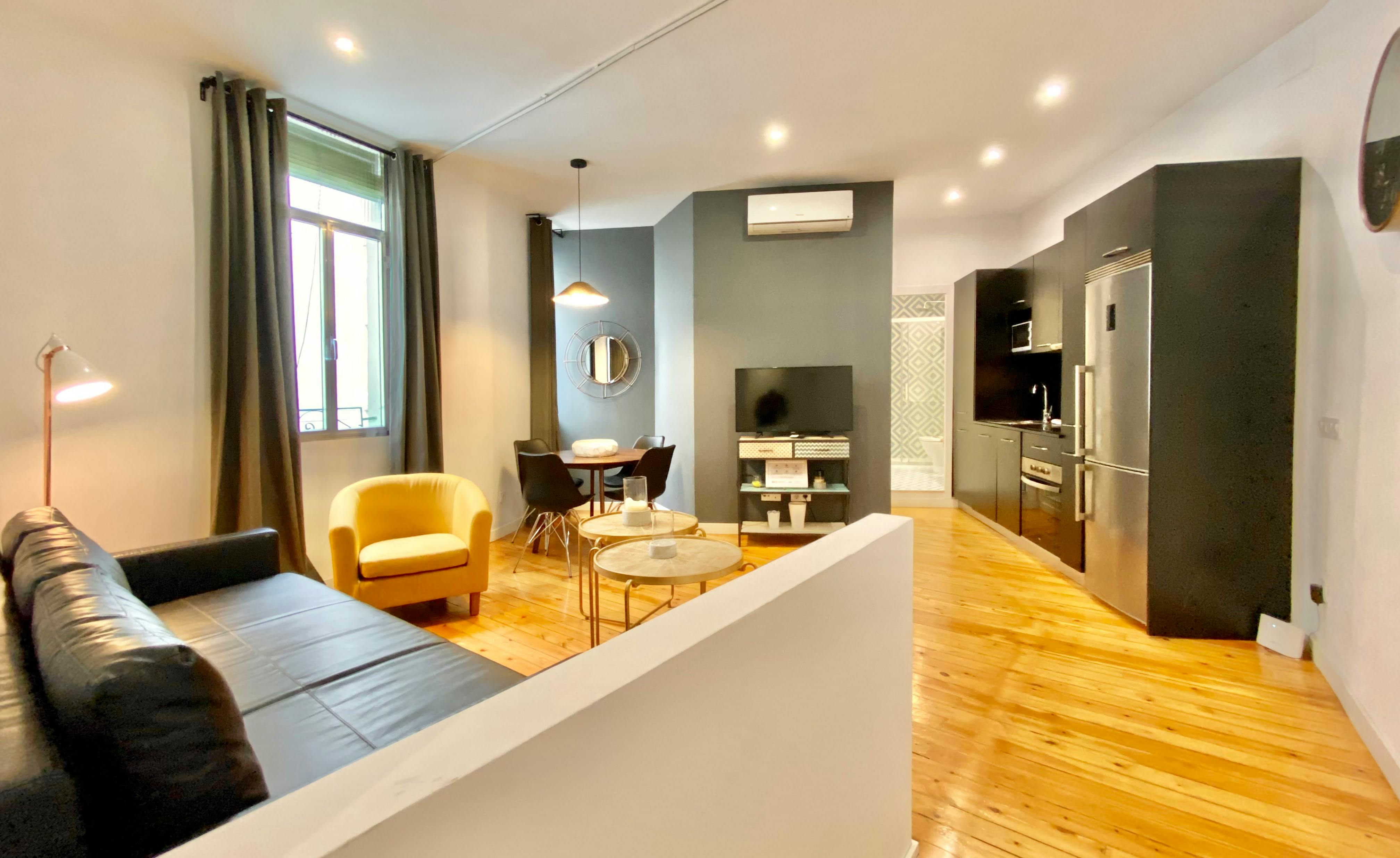 1-Bedroom Apartment in Calle de Toledo, Madrid (1723073) room image 10