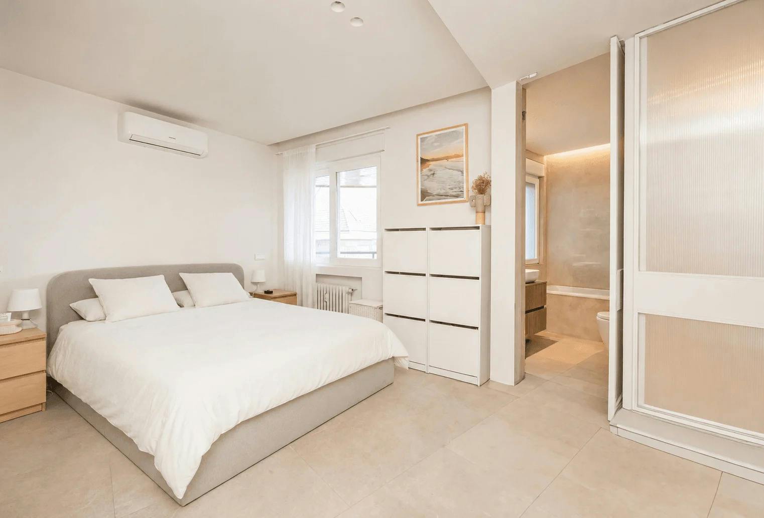 3-Bedroom Apartment in Calle de Ferrer del Río, Madrid (1723096) ROOM 4