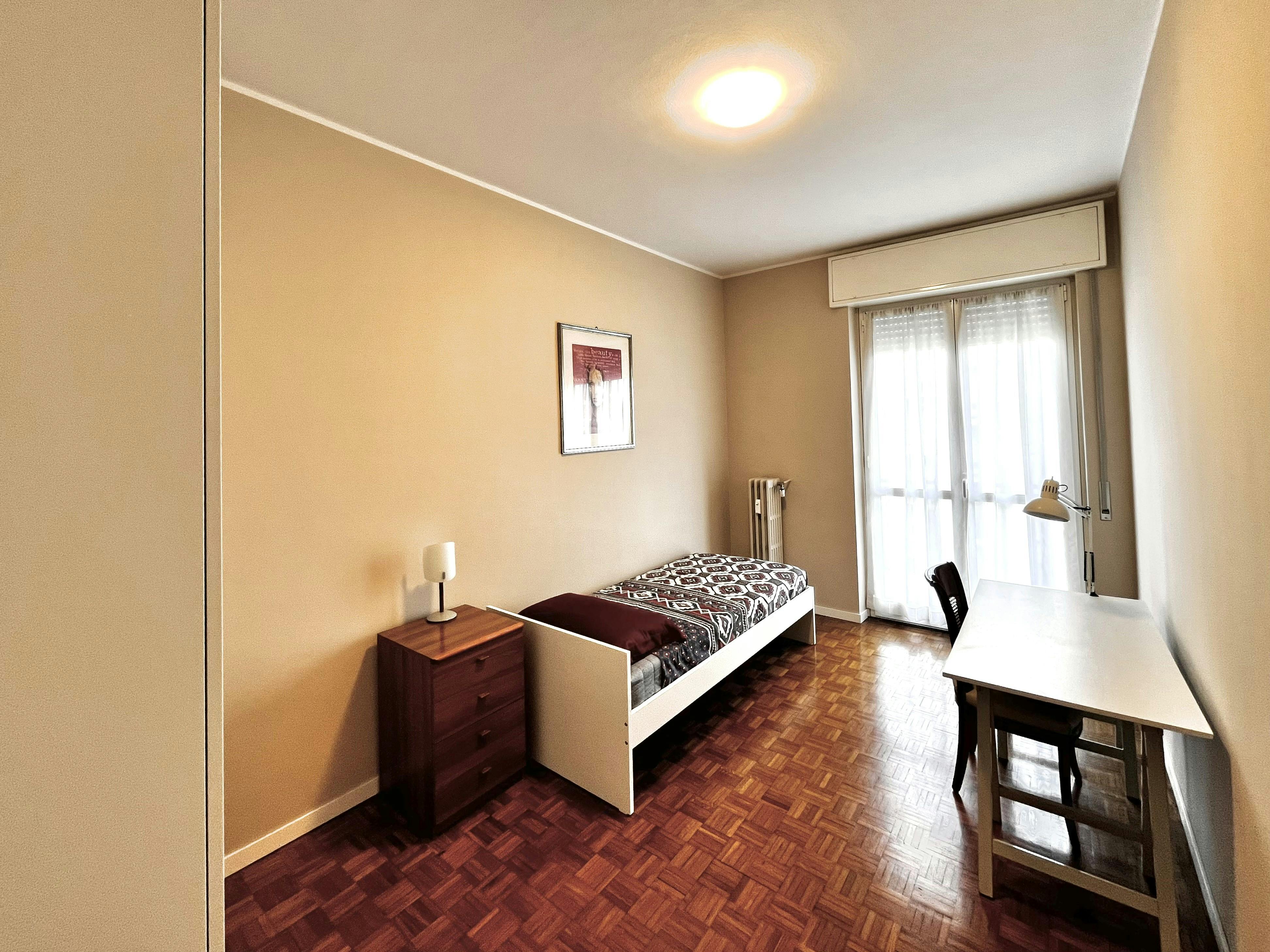 2-Bedroom Apartment in Via Zurigo, Milan (1723231) ROOM 1