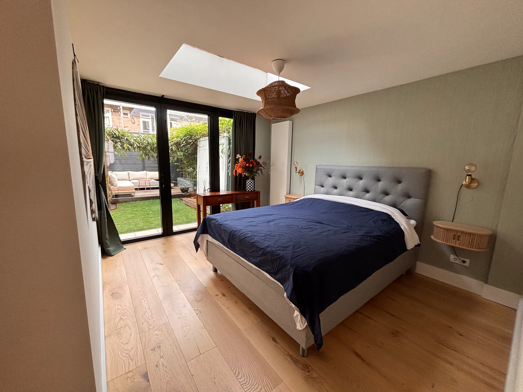 2-Bedroom Apartment in Sassenheimstraat, Amsterdam (1723297) ROOM 1