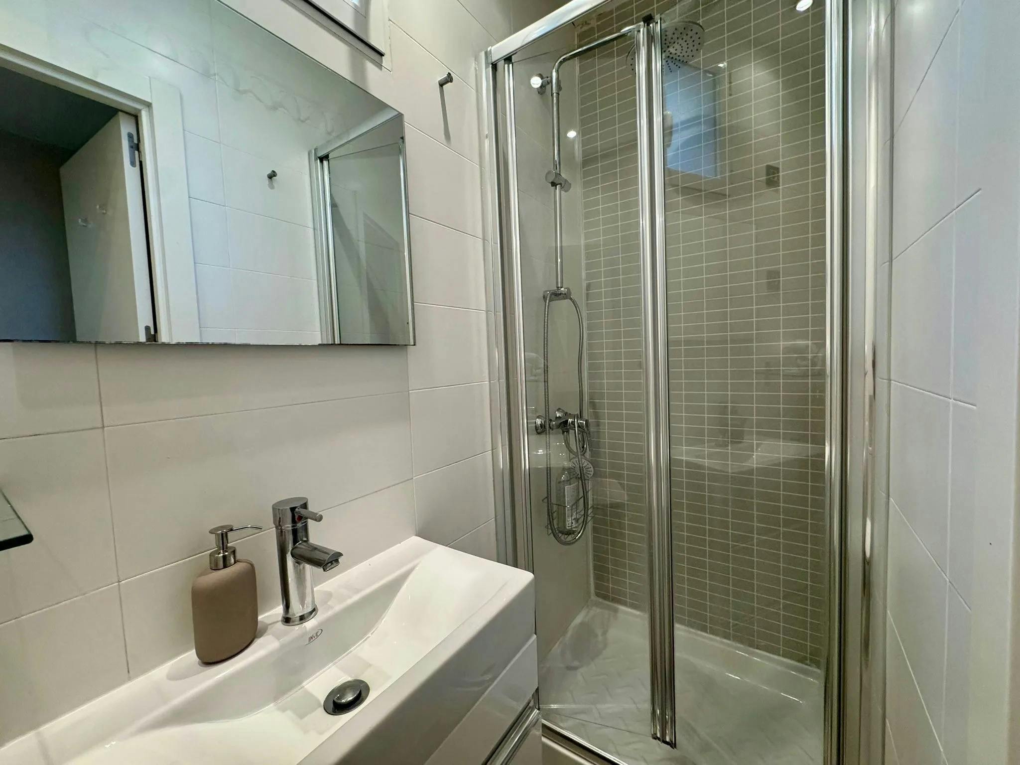 2-Bedroom Apartment in Calle de Ibiza, Madrid (1723409) ROOM 1