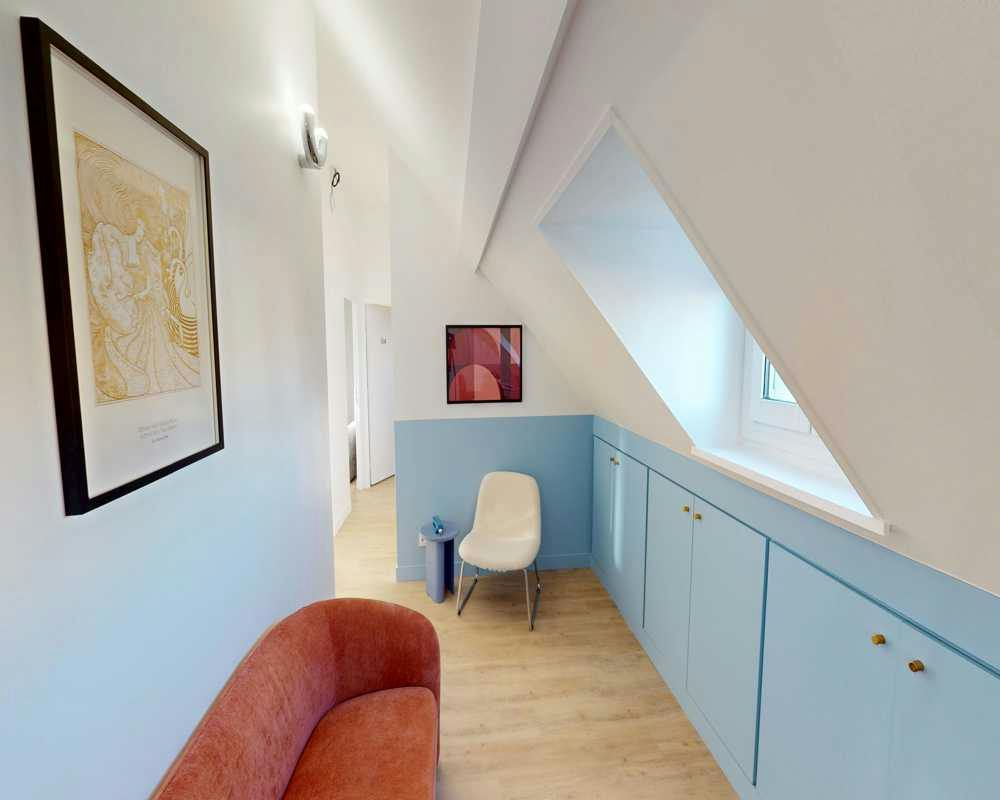 Private room for rent on Place de la Madeleine, Paris - Vue 5