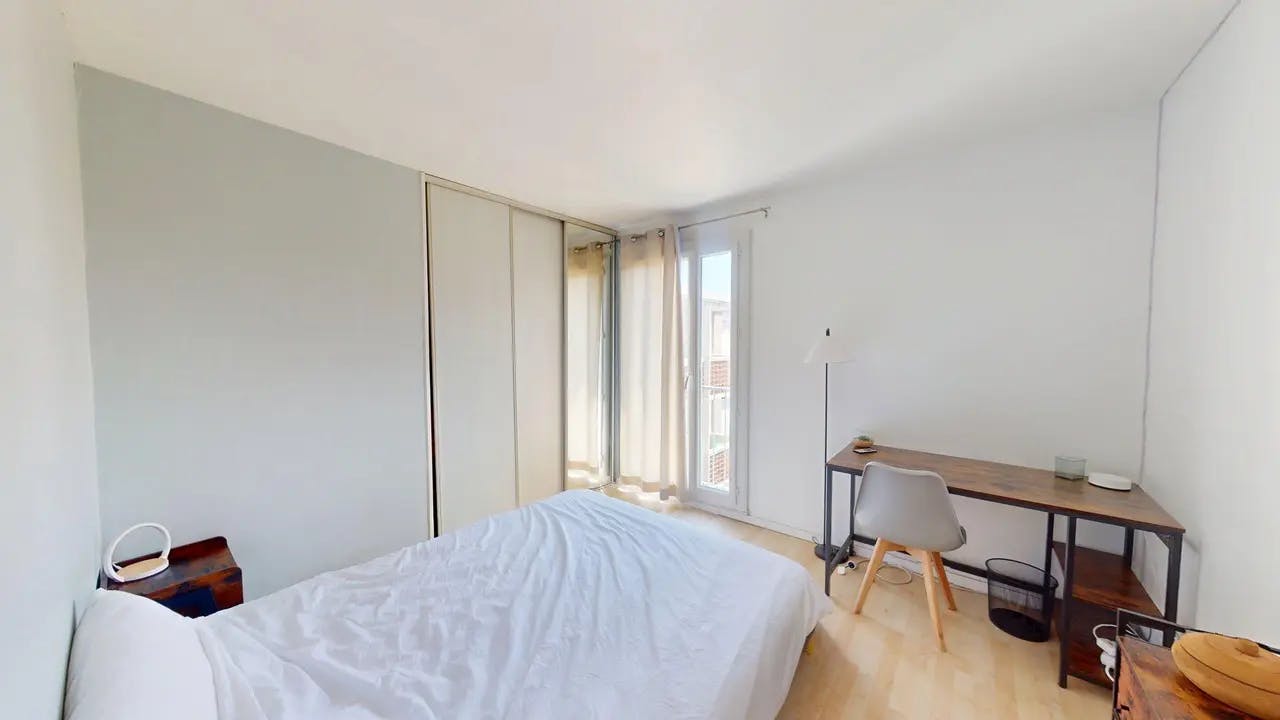 Private room in Rue d'Arles, Toulouse (1723456) room image 2