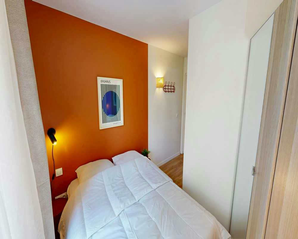 Private room for rent on Rue Lally-Tollendal, Paris