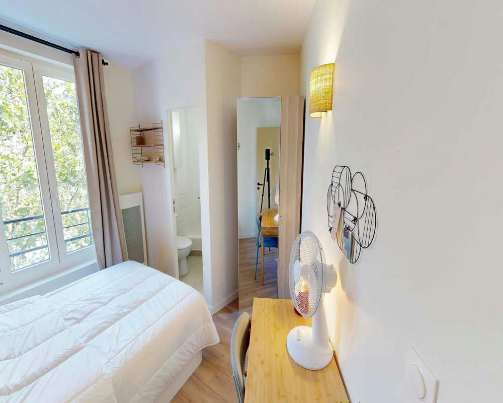 Private room for rent on Rue Lally-Tollendal, Paris