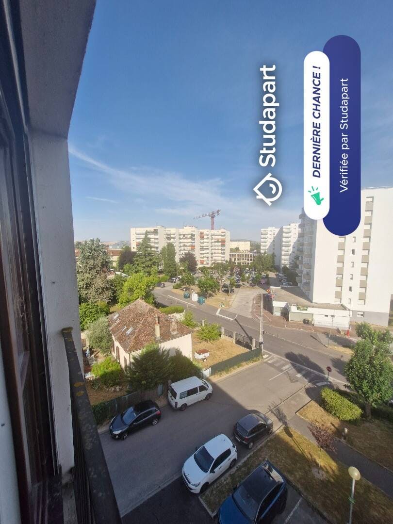 Apartament de închiriat pentru 780 EUR pe lună în Troyes, Rue Adolphe Thiers