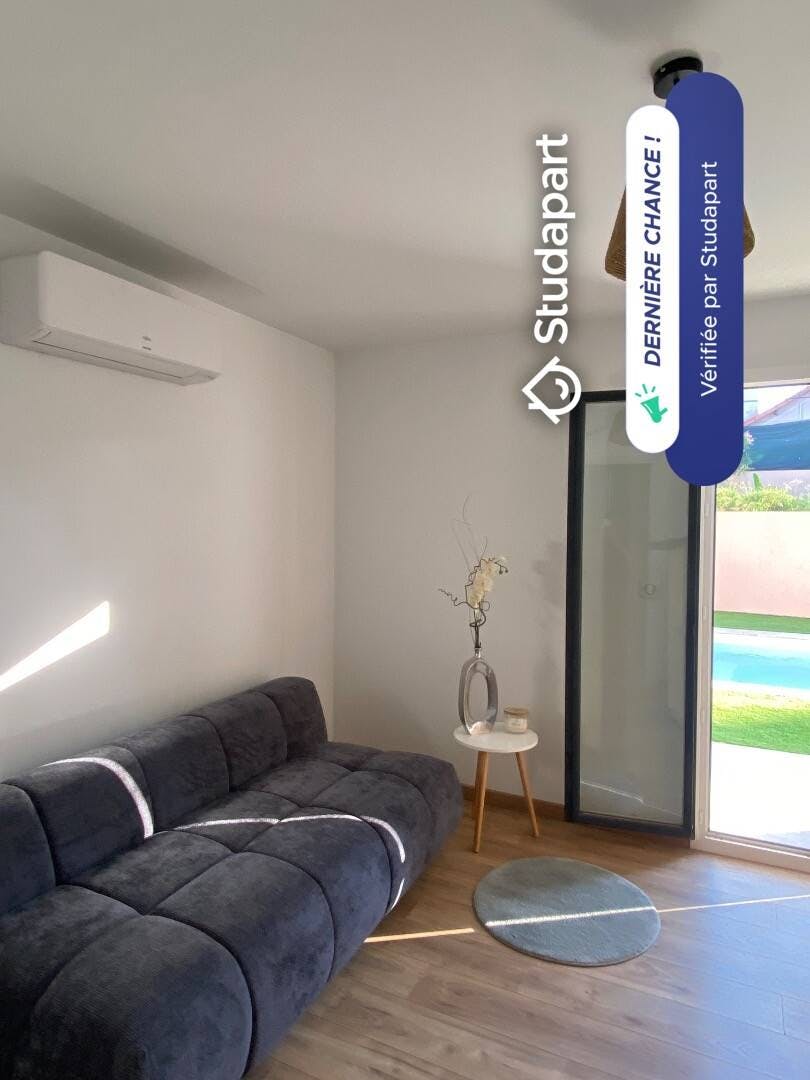 Lägenhet att hyra för 720 € i månaden i Aubagne, Chemin du Charrel