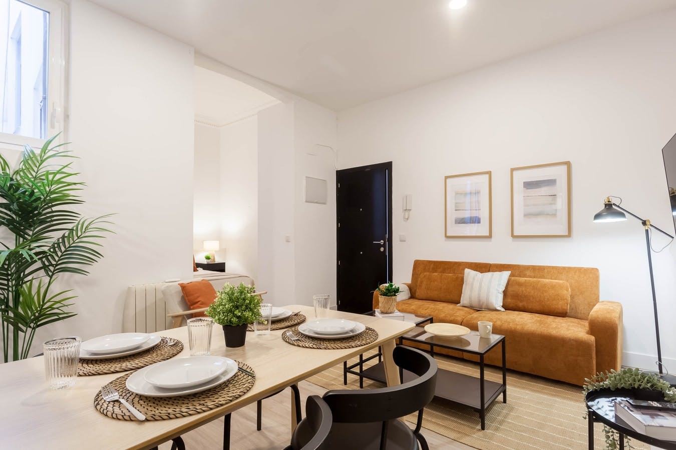 Calle de los Jardines, Madrid preview