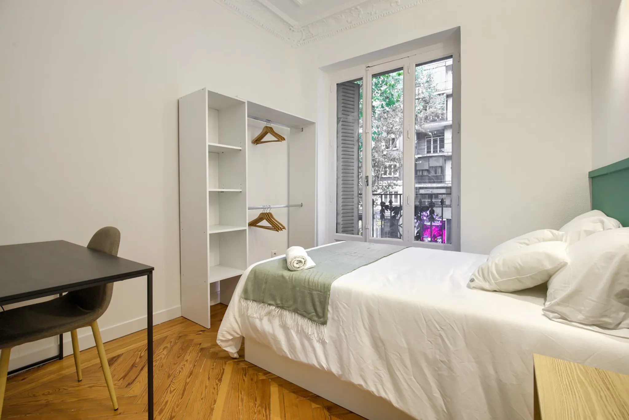 Calle de Alberto Aguilera, Madrid preview