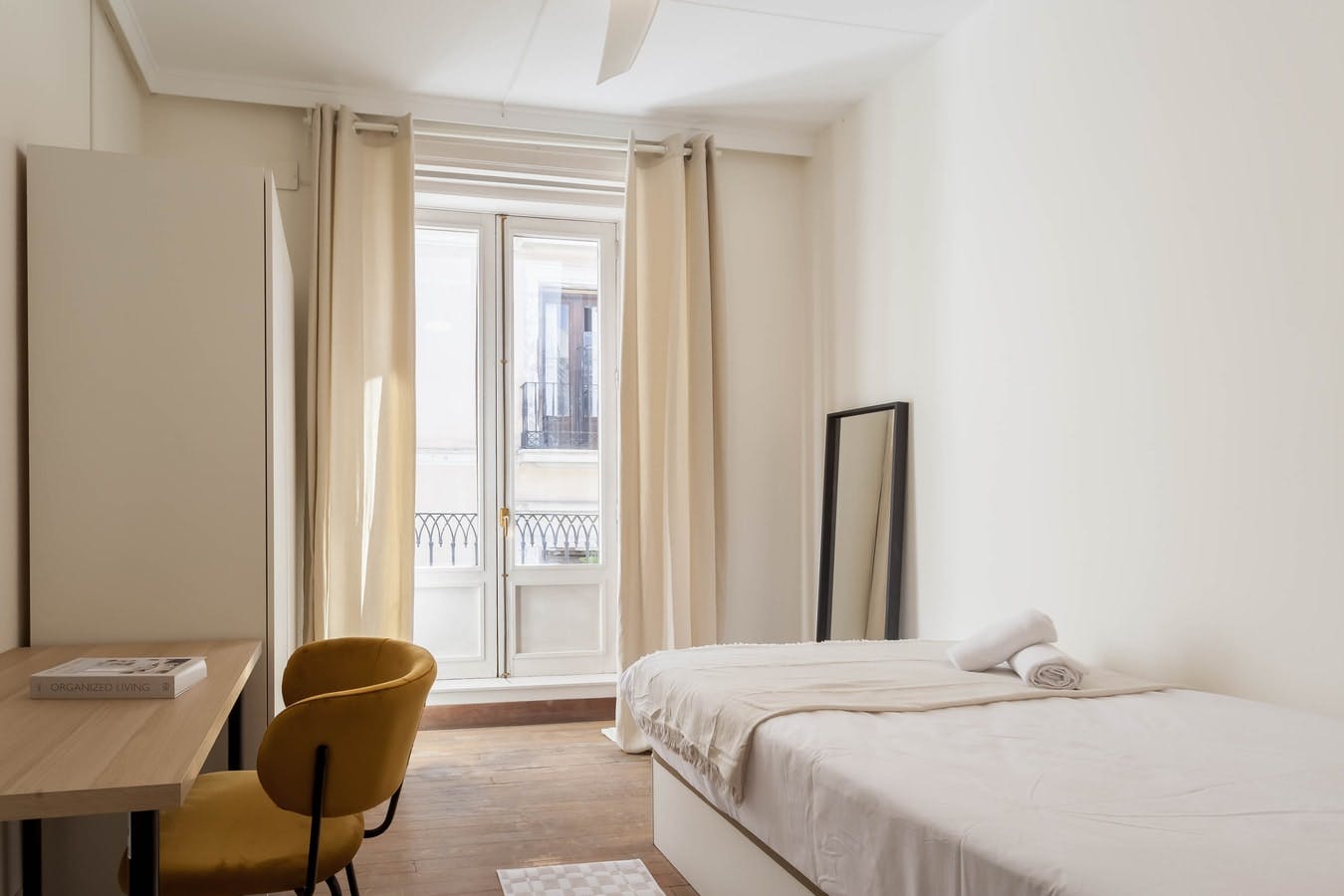 Calle de la Luna, Madrid preview