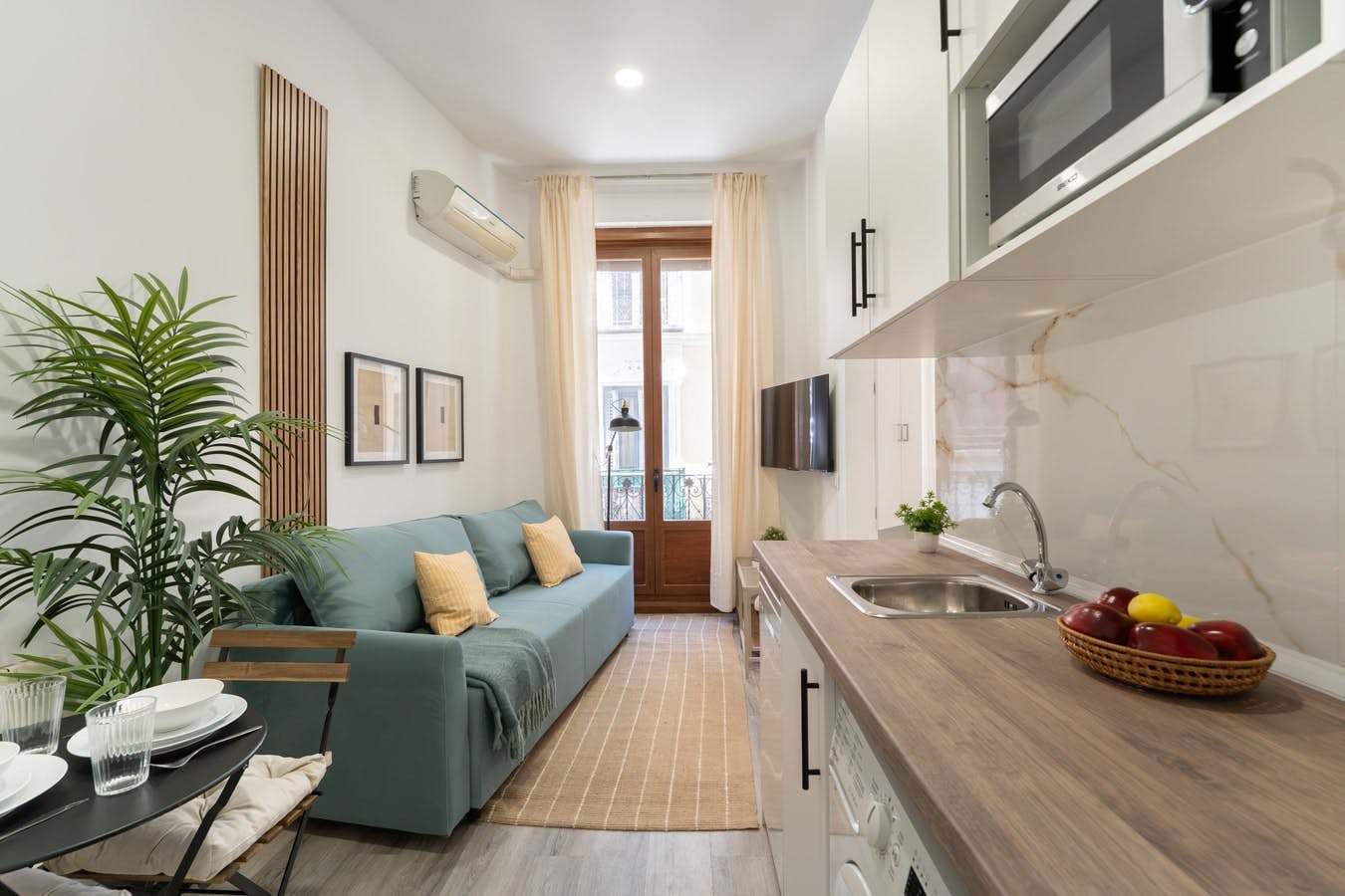 Appartement te huur voor € 1.395 per maand in Madrid, Calle de los Jardines