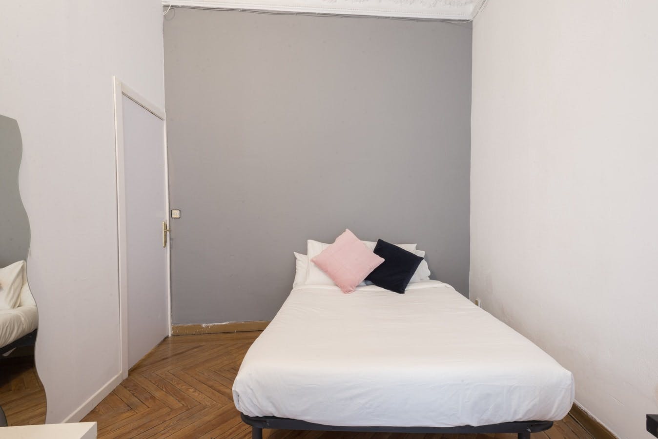 Appartamento in affitto a 620 € al mese a Madrid, Calle de los Jardines