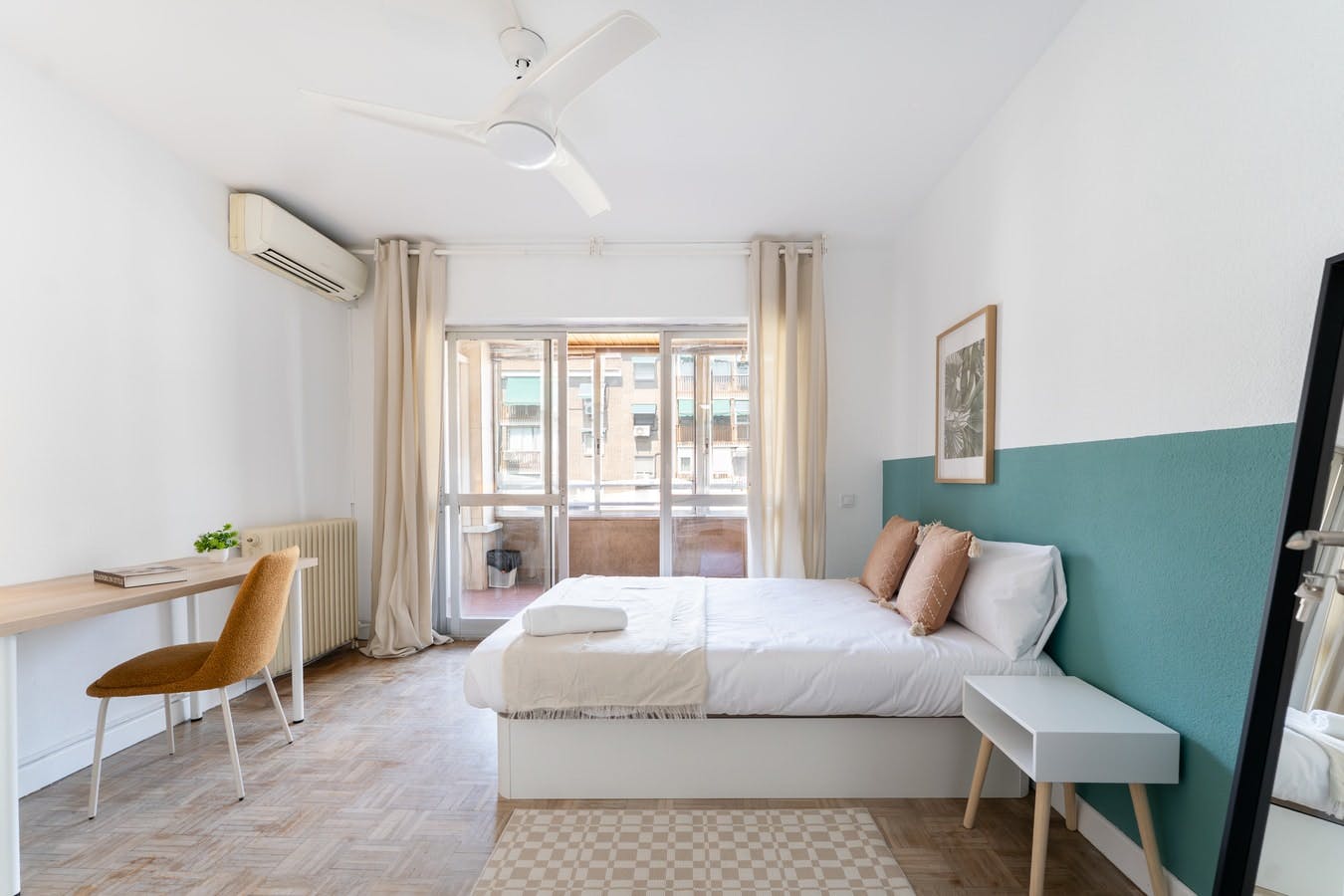 Apartment for rent for €827 per month in Madrid, Calle del Comercio