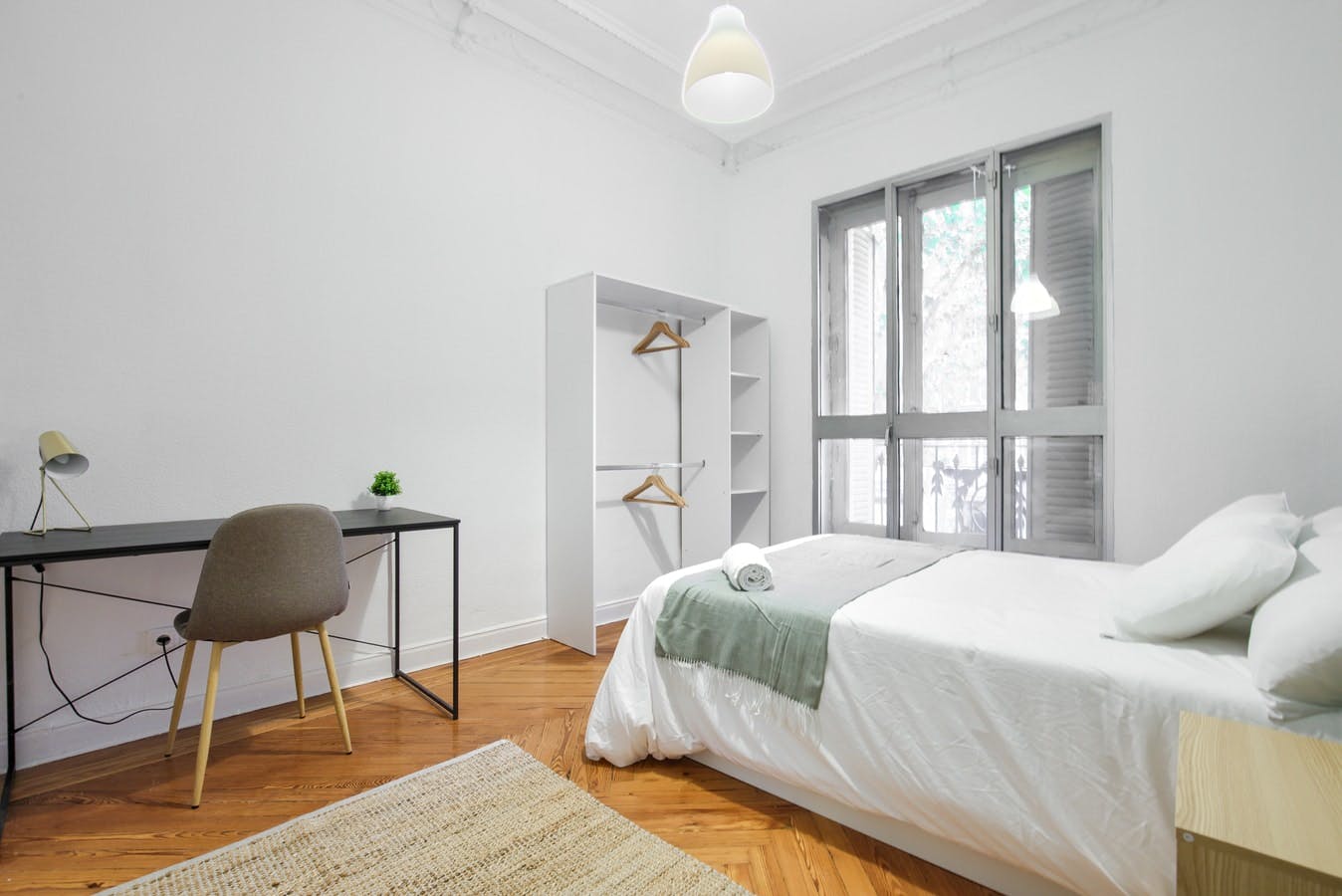 Calle de Alberto Aguilera, Madrid preview