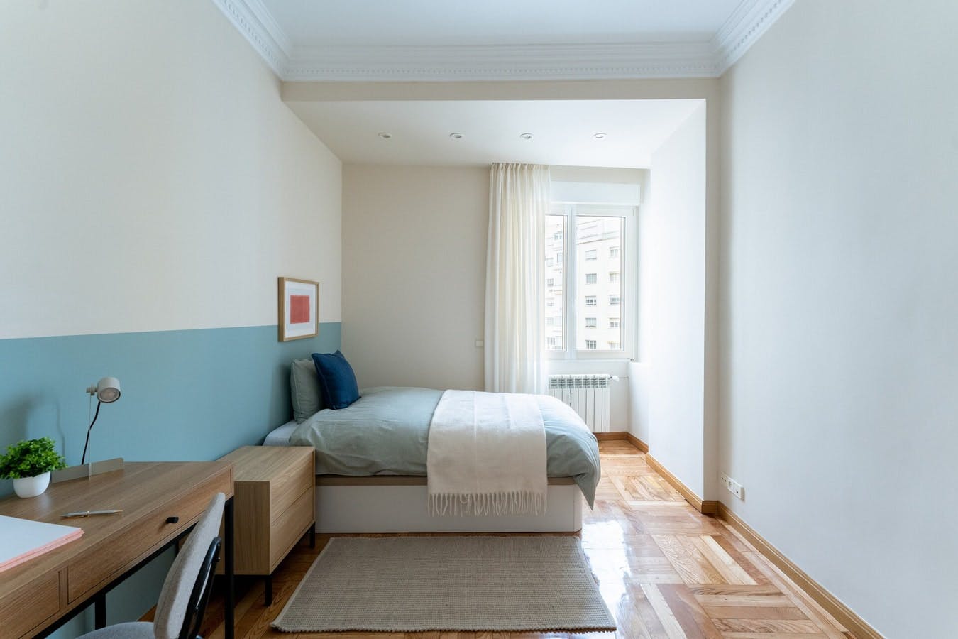 Wohnung zu mieten für 713 € pro Monat in Madrid, Calle de Santiago Bernabéu