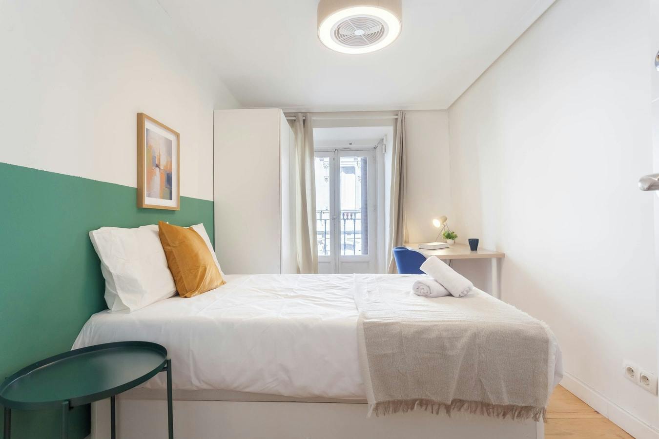 Calle de Arrieta, Madrid preview