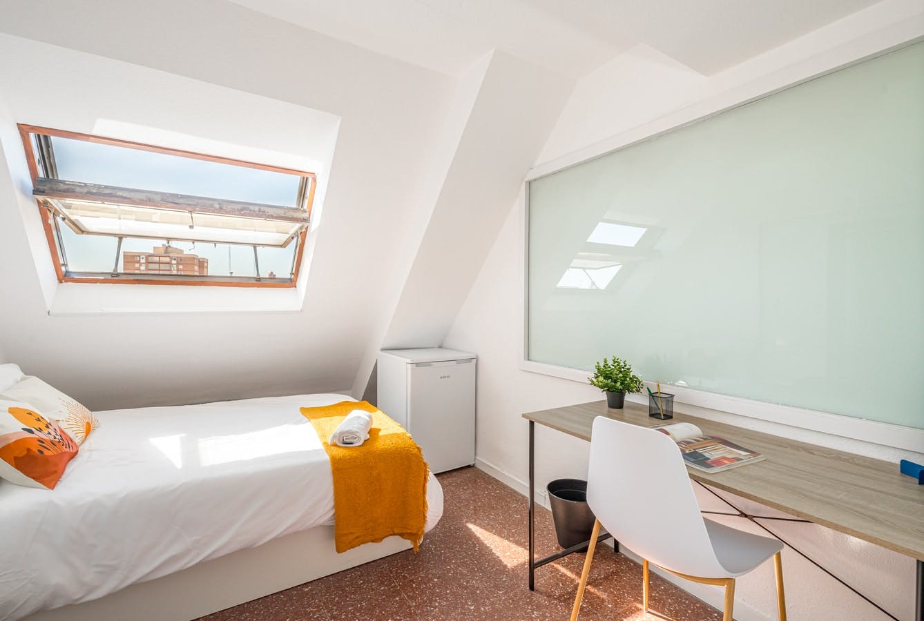 Lägenhet att hyra för 801 € i månaden i Madrid, Avenida de Valladolid