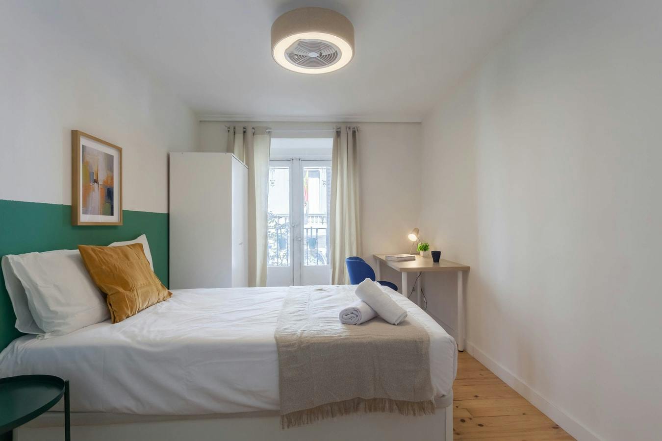 Calle de Arrieta, Madrid preview