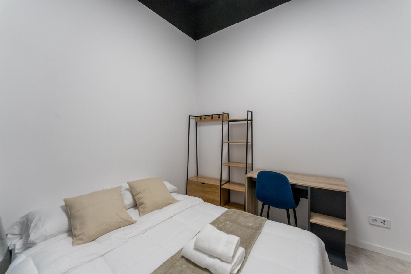 Mieszkanie do wynajęcia za 682 € miesięcznie w mieście Madrid, Calle de Sagasta