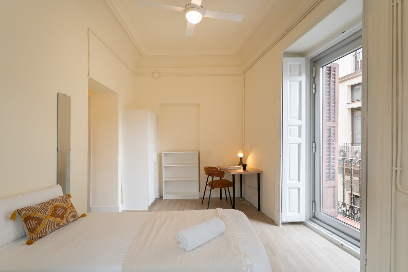 Calle Mayor, Madrid preview
