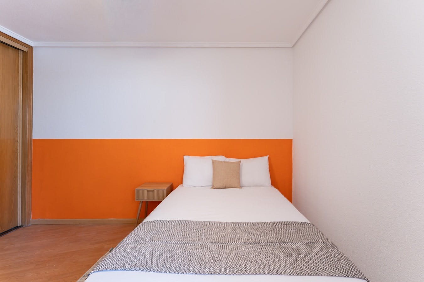 Calle de las Naves, Madrid preview