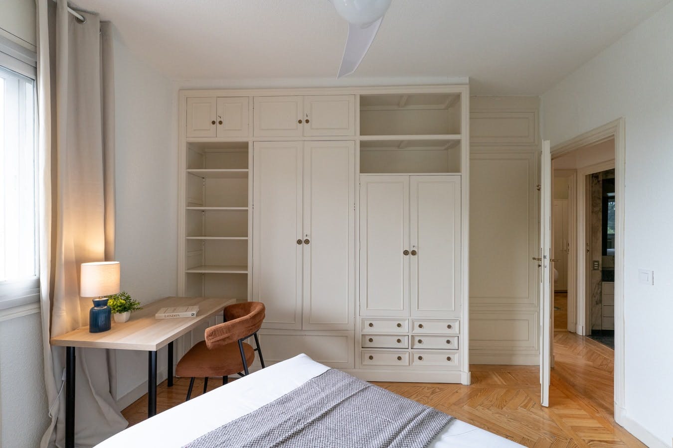 Cuesta de San Vicente, Madrid preview