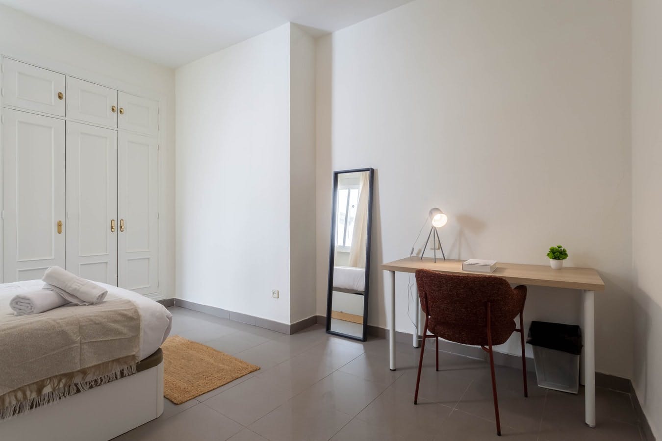 Calle de la Colegiata, Madrid preview