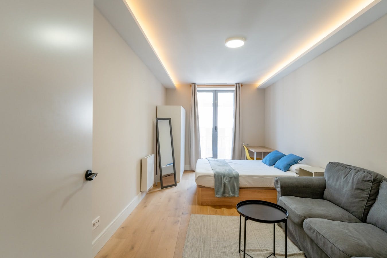 Calle de Colmenares, Madrid preview