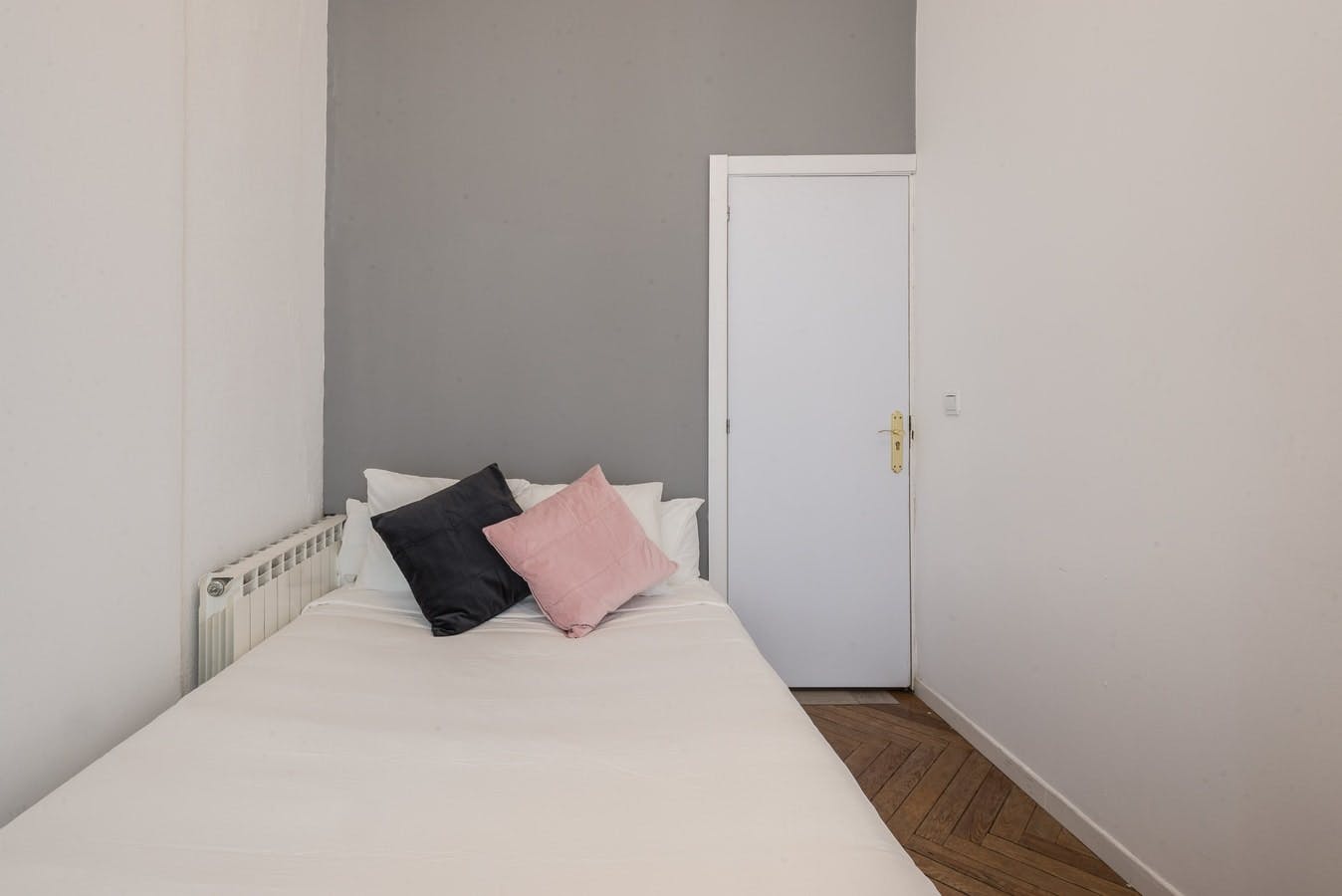 Calle de los Jardines, Madrid preview
